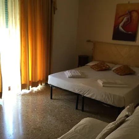 Friendly House Roma